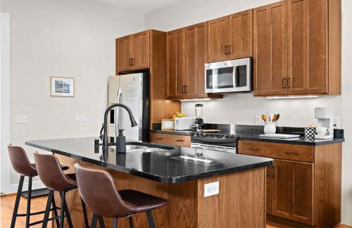 Exquisite Condo with Views in Trendy NuLu District - Foto 18