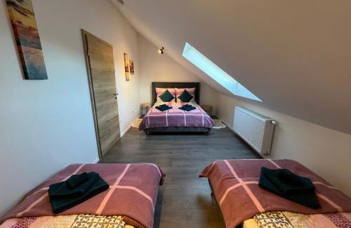 VipStay - Stilvoll und geräumige Apartments mit Terasse oder Balkon, Küche, kostenloses Parken, WLAN, Smart Tv - Foto 39