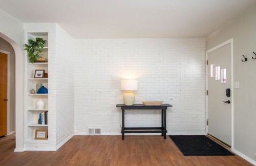 NEW Charming Home in the Heart of North Fargo - Foto 16