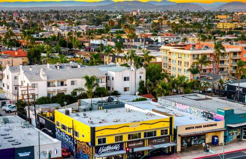 Historic Apartment with Roof Deck in the Heart of North Park - Foto 46