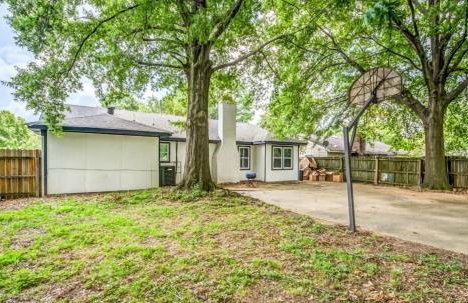 Near Parks & Shopping- Hickory Ridge Hideaway - Foto 15