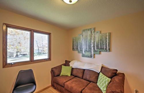 Quaint Duluth Hideaway with Private Fenced-In Yard! - Foto 11