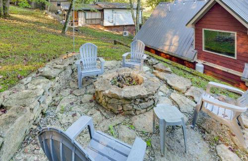 Walk to Marina Center Hill Lake Home with Hot Tub - Foto 28