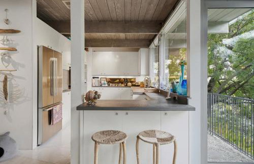 2 Level Hollywood Hills Home with First Floor Pool and Garden by Colby and Conrad - Foto 14