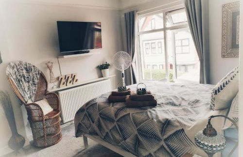 Aqua View, New Brighton Beach - 1 bedroom with BALCONY & VIEW - Foto 1