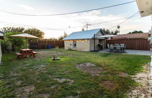 Hidden Gem Near Plaza Mall - Mi Casita McAllen - Foto 14