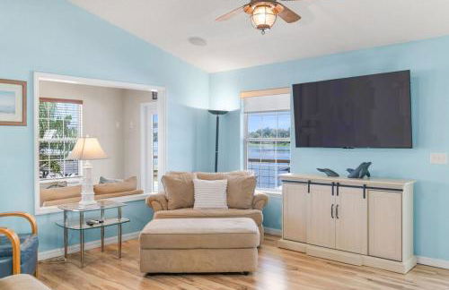 Waterfront St Johns River near springs with boat dock and water sports - Foto 1