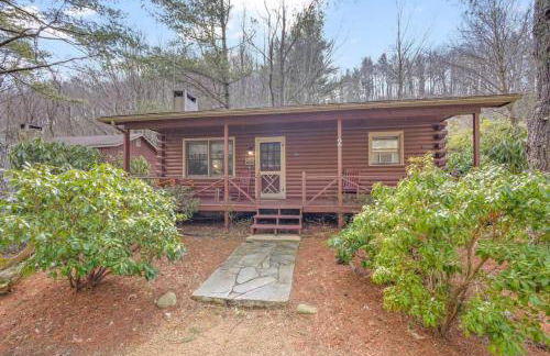 Classic Log Cabin with Fireplace on Quiet River - Foto 6