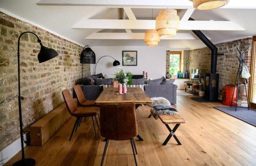 The Barn House - Swimming Pond,Jacuzzi,Chicks! - Foto 1