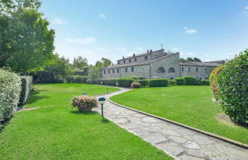 Beautiful Apartment In Cortona With Swimming Pool - Foto 9