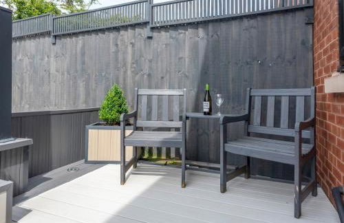 Charming Modern Retreat with Private Garden - Pass the Keys - Foto 40