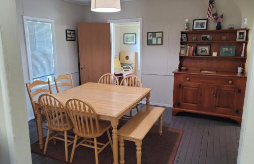 Centennial House - Great Location with Lakeview! - Foto 20