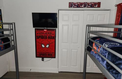 Beautiful 2-Bedroom Condo Near Universal and other Orlando Attractions, King Bed & Wi-Fi - Foto 15