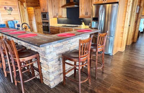 Skyview Hideaway - New Rental 2025 - Photo 17