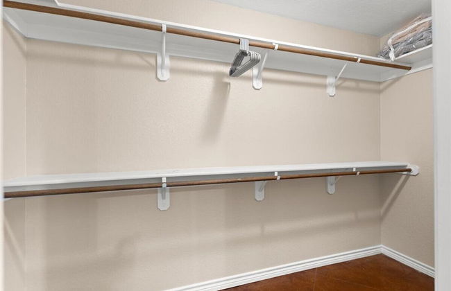 Spacious 3BR Home in Amazing Location - Photo 24