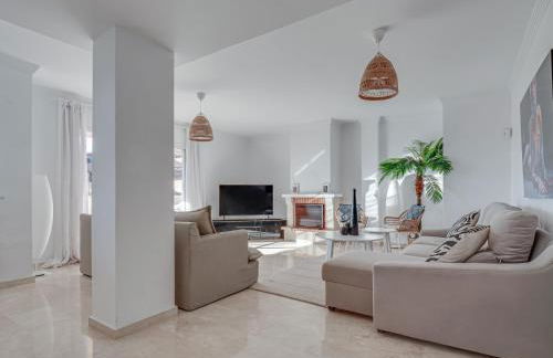 Center beach 2 beds Appartement Elviria - Photo 27