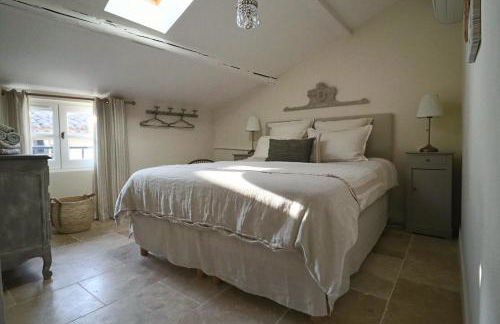 La Grande Bourgade-Authentique Maison en Pierre avec Terrasse Climatisation au Cœur d'Uzès - Foto 14