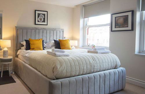 Kensington High Street One Bed with Air Con - Foto 7