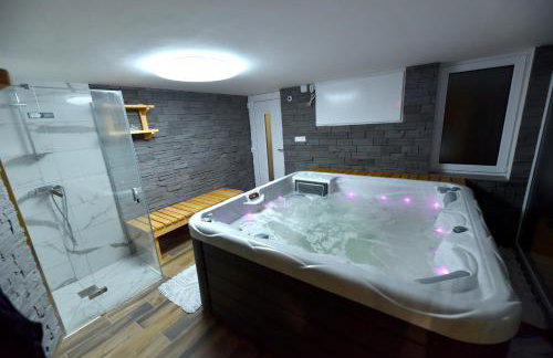 Iva's Place - Foto 52