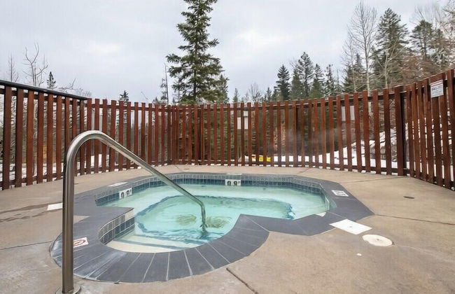 Riverside Way by Fernie Lodging Company - Photo 14