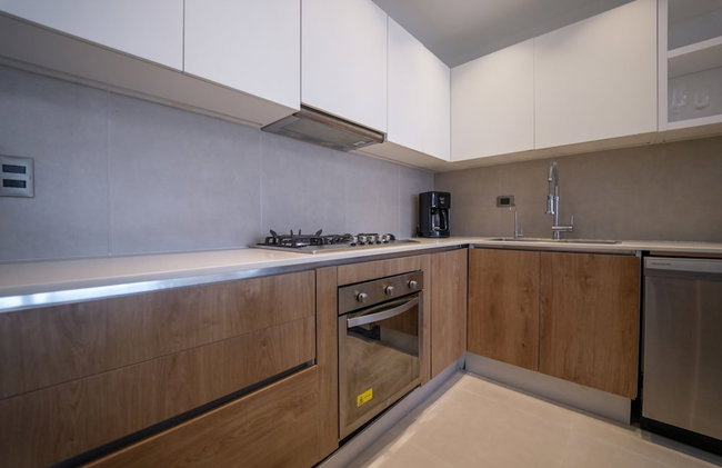 Exclusive Penthouse With Picuzzi Steps From Beach - Foto 30