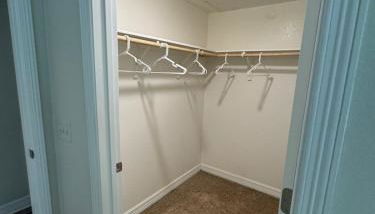 Cedar Park, Austin Getaway Spot - Photo 4, wardrobe