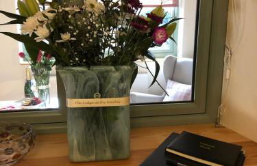 Romantic Cottage with Wood-fired Hot tub and Outdoor Pizza Oven - Foto 10