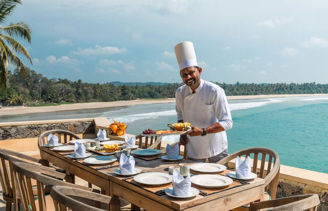 Spectacular Hilltop Beach Villa Located Next To A Surf Break - Photo 12