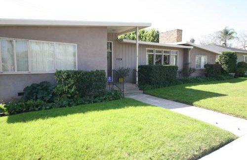 Bixby Beauty 50s Mod Long Beach - Foto 12