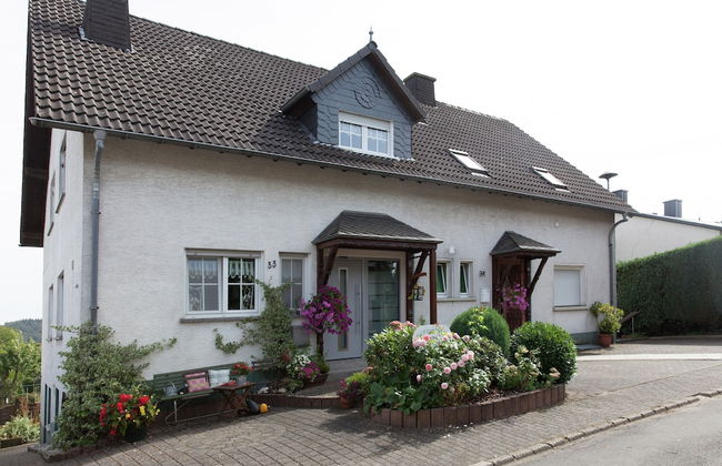 Attractive Apartment in Bettenfeld With Garden - Foto 22
