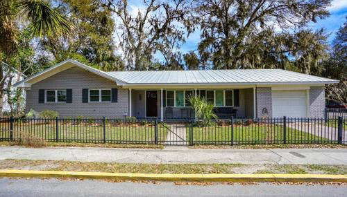 Beautiful, Modern Getaway in Historic Downtown Beaufort - Foto 4