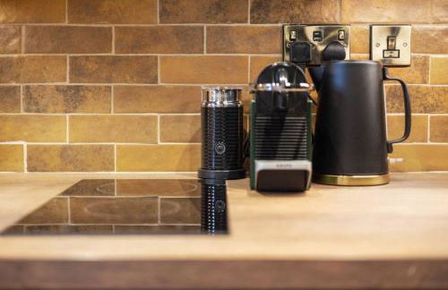 Boutique Studio Near Stirling - Photo 11