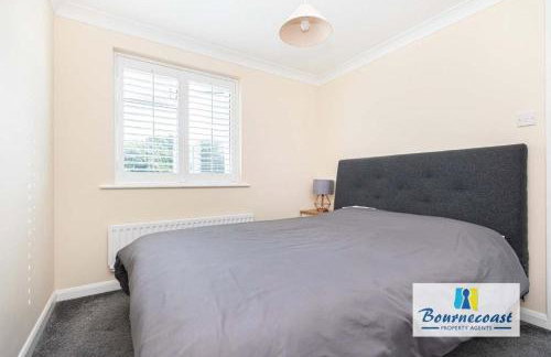 AUSTER CLOSE by BOURNECOAST - A Family Home with Garden and Parking - WIFI - HB9617 - Foto 14