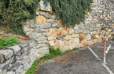 Agréable appartement rénové situé dans les hauteurs de Brides - Foto 15