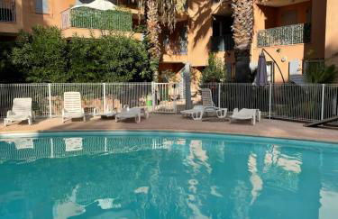 GRIMAUD Golf Saint Tropez Rez de jardin Vue piscine - Foto 1