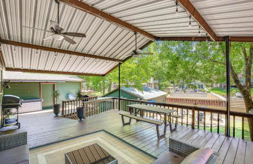 Spacious Deck Waterfront Home in Gun Barrel City! - Foto 26