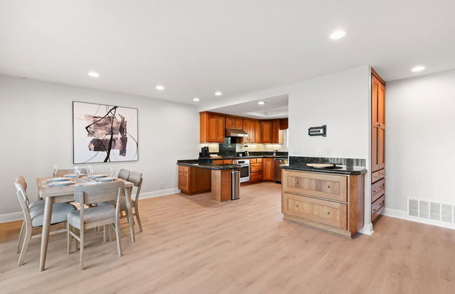 Waterfront Retreat With Stunning Views Modern Co - Foto 18