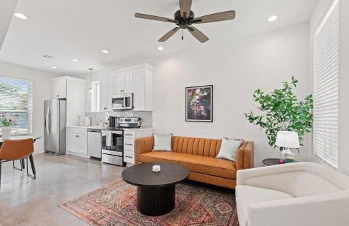 NEW Couyon House Luxury Amenities Fast WiFi 65 TV - Foto 2