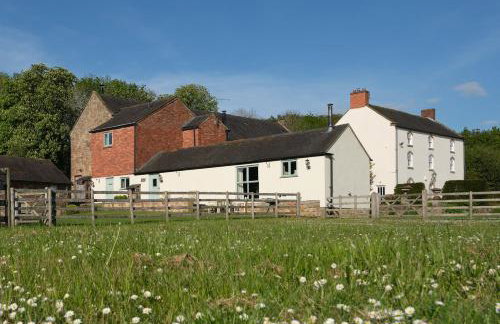 Barn Owl Lodge at Millfields Farm Cottages - Photo 1