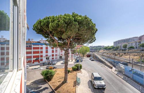 Two bedroom apartment close to train station by Lisbon with Sintra - Foto 7