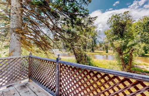 Riverfront Retreat - Foto 22