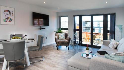 Cotels 7Zero1 Aparthotel - Unique Apartment building with friendly Reception - Sky Movies & Sports - Fitness Equipment in Apt - Pet Friendly - Private Garden Area - Foto 3