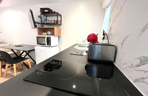 In The Heart Of The City - Cosy Studio - Close to RER - Foto 23