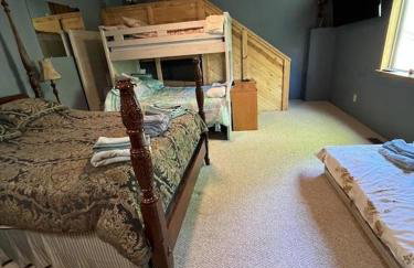 Peaceful 4 bedroom Lakehouse with no neighbors - Foto 17