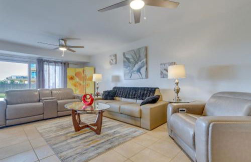 Pensacola Beach Condo with Patio and Access to Beach! - Photo 4