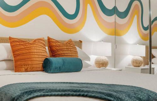 Fun cozy beach retreat! Steps to beach, heated pool & pickleball - Foto 29