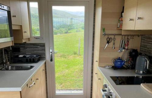 Snowdonia 1-Bed Chalet Sleeps 2 Stunning Views - Photo 18