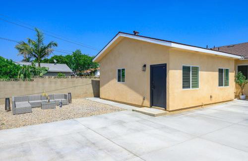 Cozy Modern Home w Full Kitchen & Parking - Foto 7