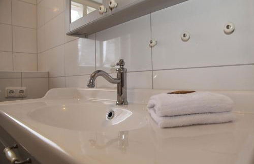 Oberdeck Steuerbord - Photo 17