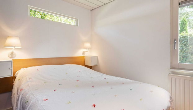 Light and Quiet Chalet With Beautiful Terrace Near Historic Goedereede - Foto 4, Habitación